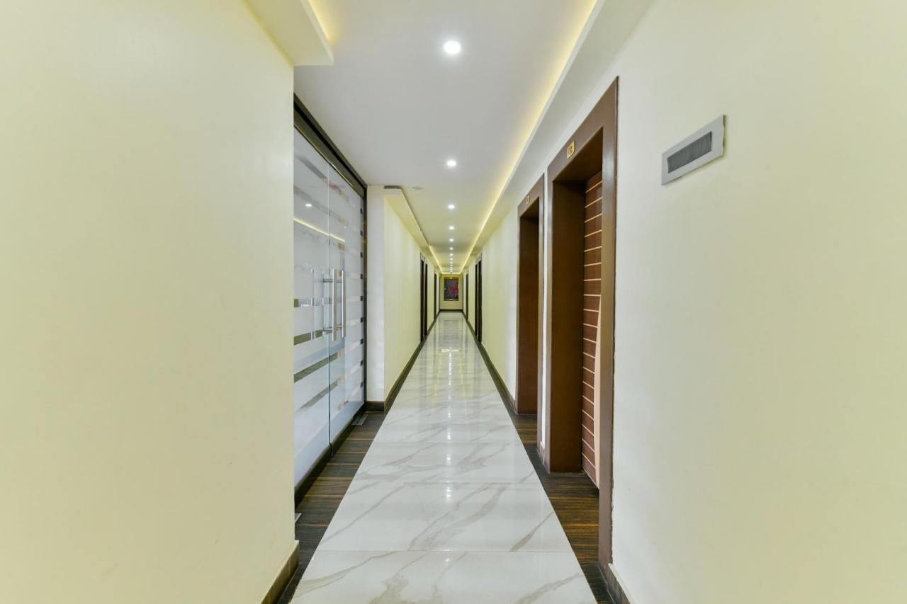 Oyo 1889 Hotel Aj Park Alappuzha Exterior photo
