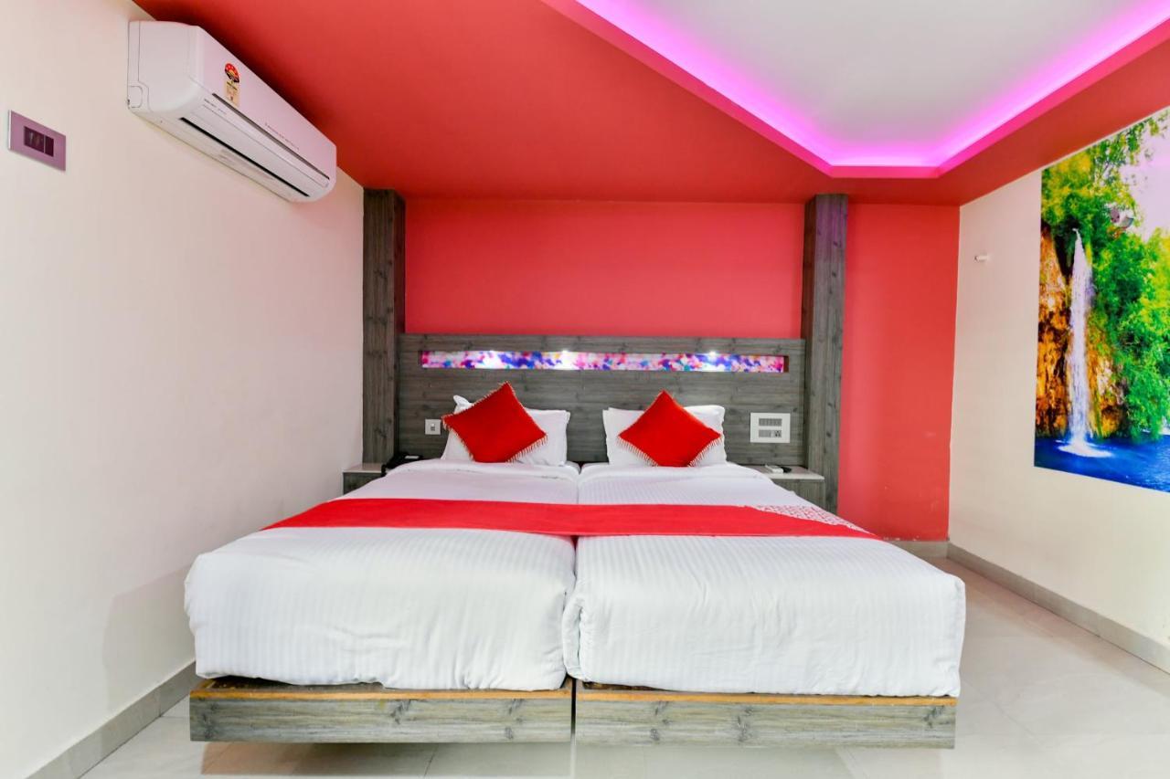 Oyo 1889 Hotel Aj Park Alappuzha Room photo